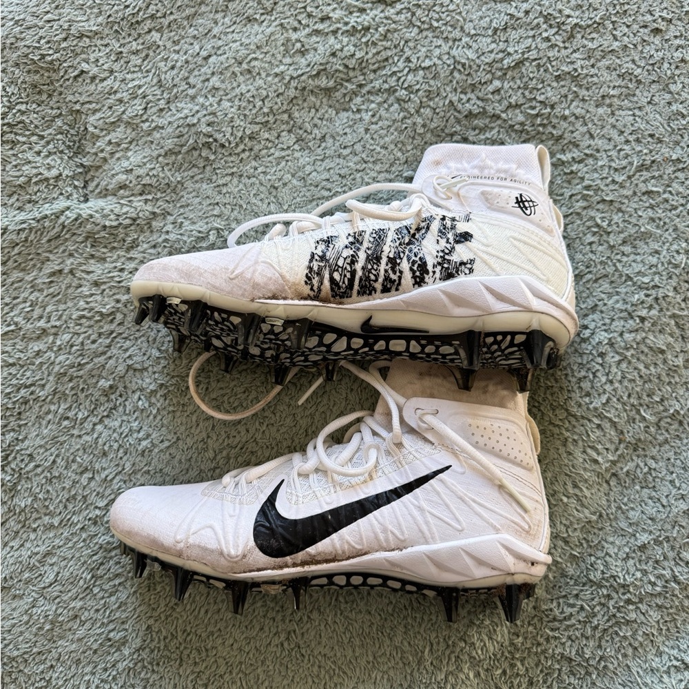 Nike Black and White Alpha Huarache 7 Elite, Men’s 7, Women’s 8, Lacrosse